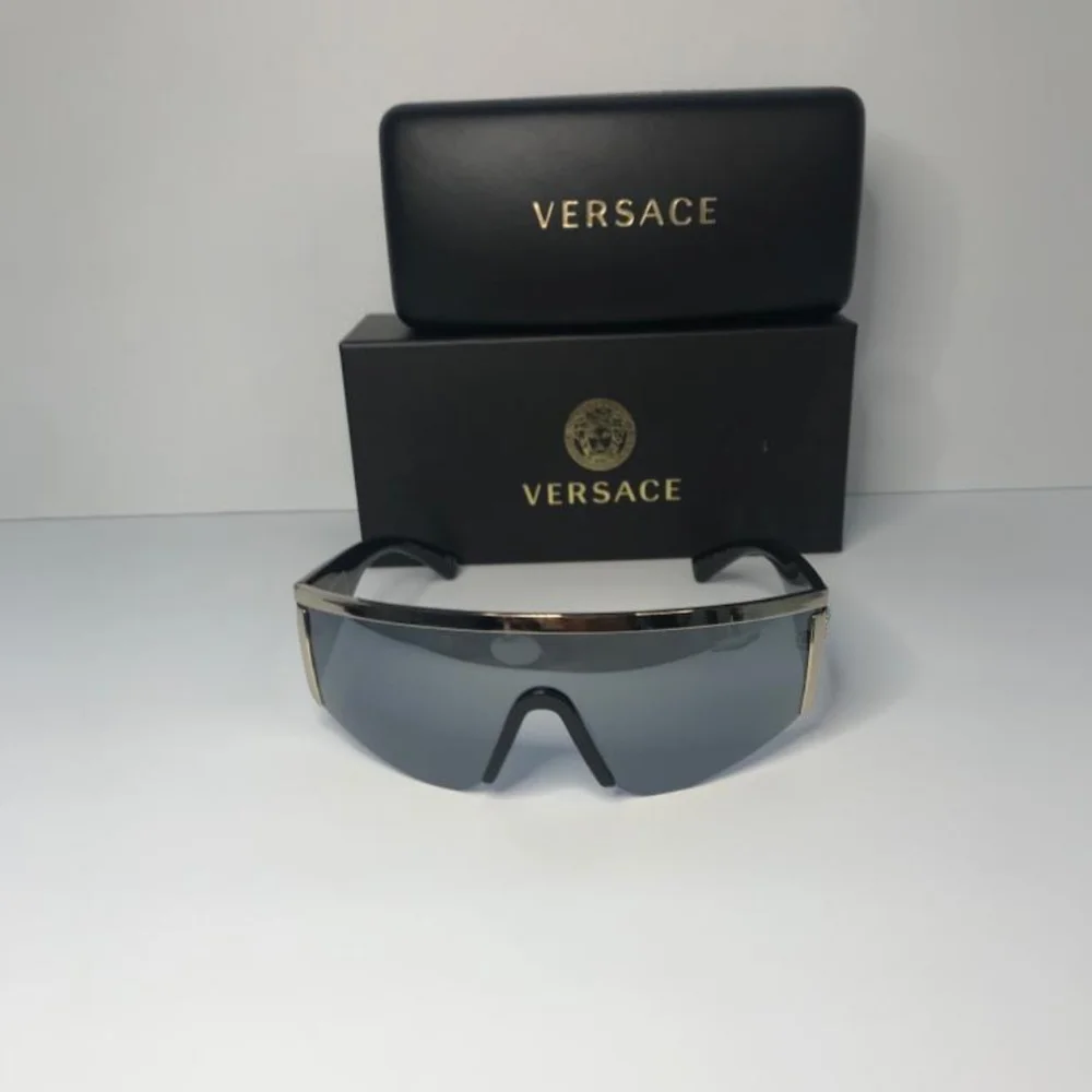 💯 Authentic New Versace Sunglasses Men's 2197 1261/87 Matte Black/Grey Lenses